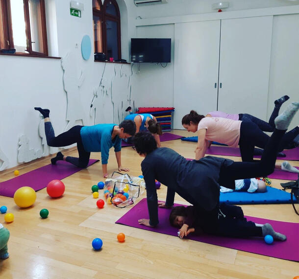 Pilates  mami in dojenček Galerija