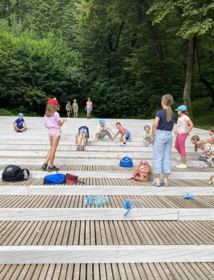 Počitnice v Mali ulici (Prečna 7)